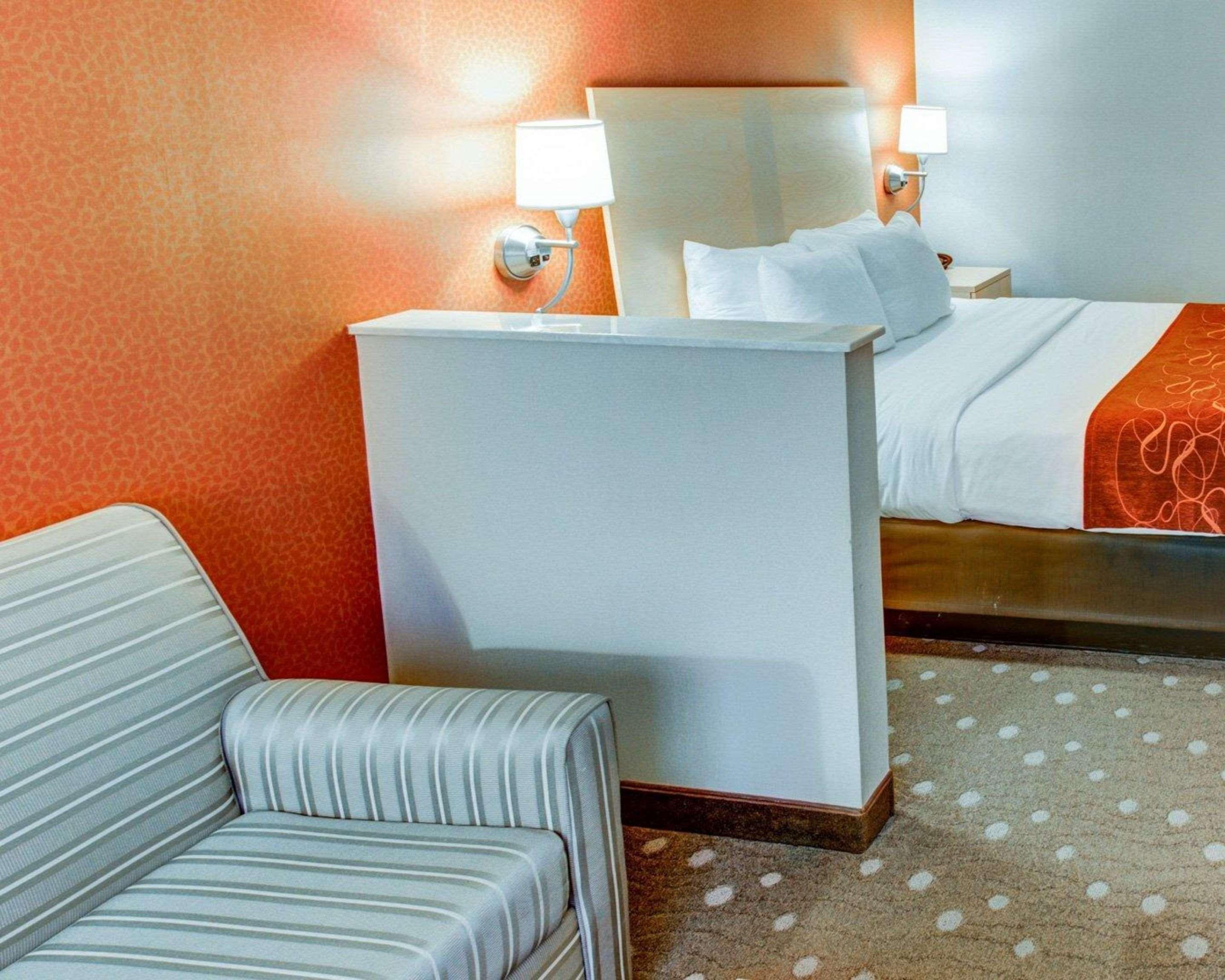 Comfort Pittsburgh Airport Hotel Robinson Township