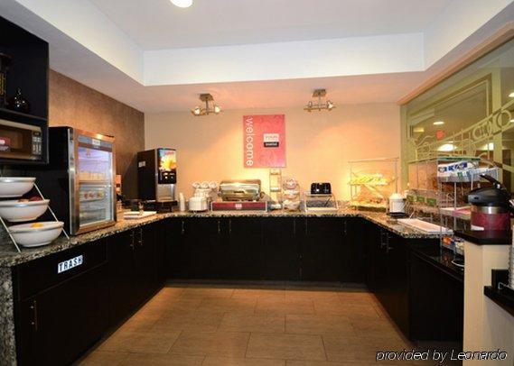 Hotel Comfort Pittsburgh Airport 3*