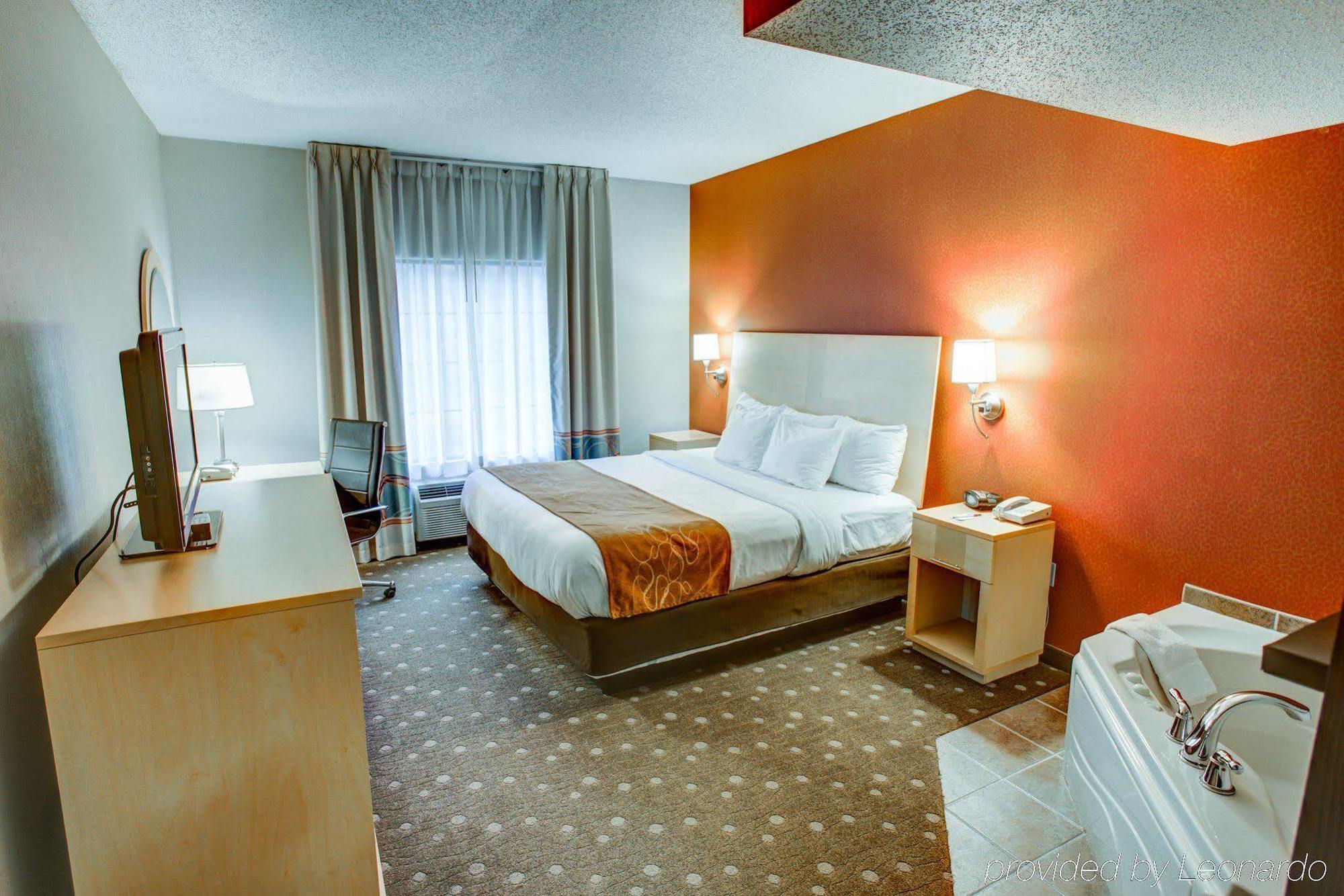 Hotel Comfort Pittsburgh Airport 3*