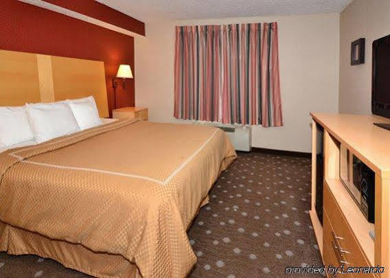Hotel Comfort Pittsburgh Airport 3*
