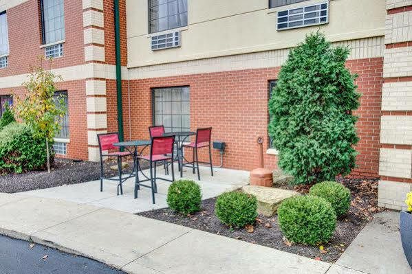 Hotel Comfort Pittsburgh Airport