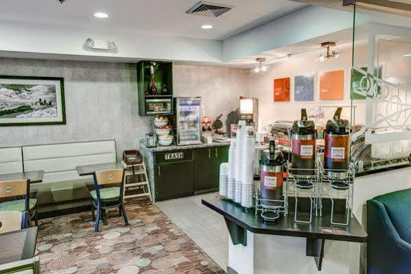 Hotel Comfort Pittsburgh Airport 3*