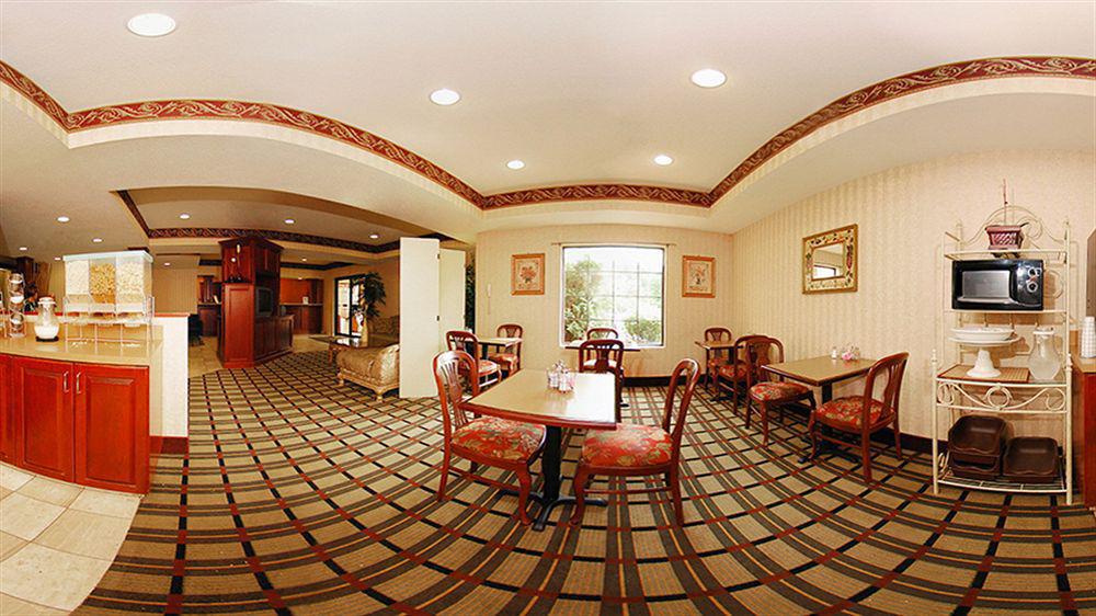 Comfort Pittsburgh Airport Hotel 3*